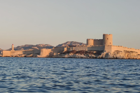 Crucero en barco de medio día por el Archipiélago y las Calanques