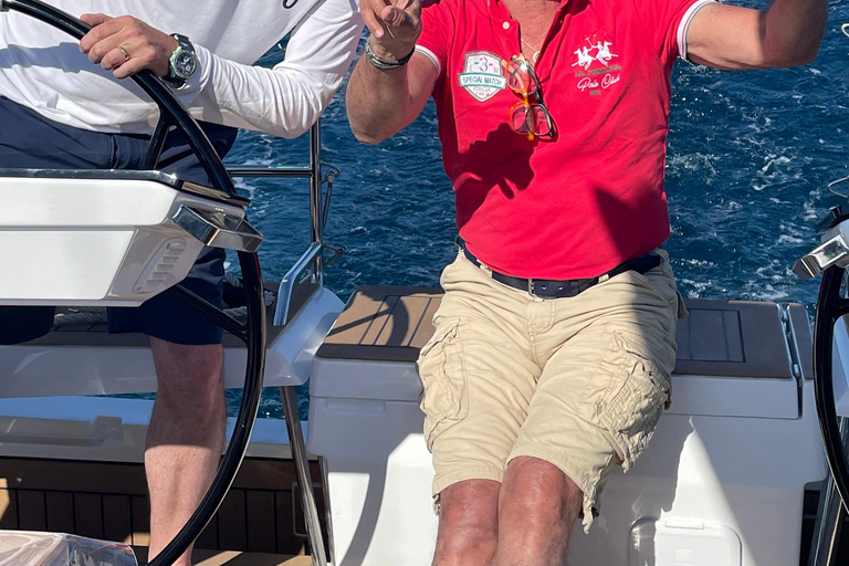 Private cruise around the Lérins Islands – Professional skipper on board