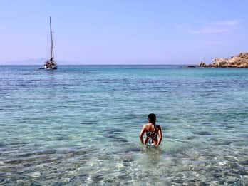 Mykonos : croisière au coucher du soleil vers Rhenia, visite des plages, dîner