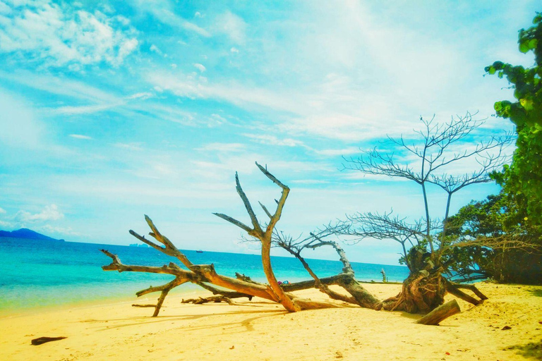 Koh Lanta: 4 Islands and Emerald Cave Snorkeling Trip