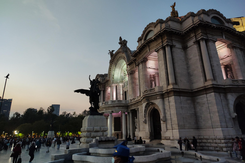 Mexico : visite à pied du centre-ville, un aperçu du passé et du présent.Mexico : visite guidée à pied du centre-ville, un aperçu du passé au présent