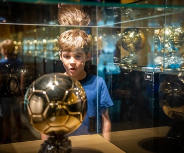 Barcelona Hop-On Hop-Off Bus and FC Barcelona Immersive Tour