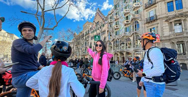 Барселона: Разглеждане на забележителности с велосипед, електромобил или електроскутер