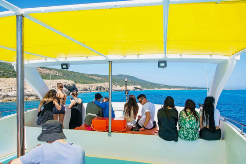 لاتشي رحلة بحرية على متن قارب واحد في بلو لاغون البحر الأبيض المتوسطرحلة بحرية صباحية