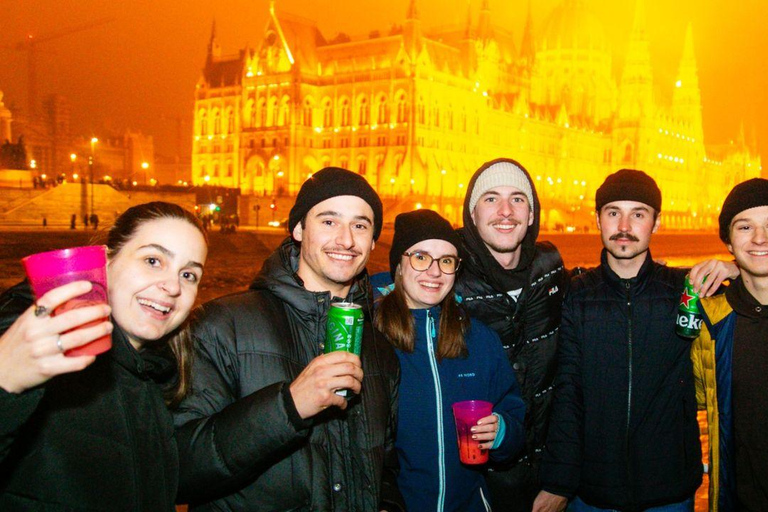 Budapest: New Year Boat Party Cruises with Unlimited DrinksSip &amp; Sail New Year&#039;s Day Premium Package