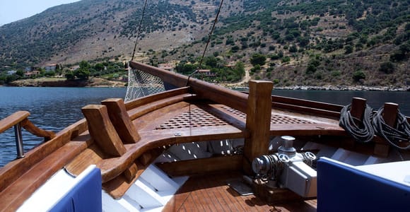 Mykonos: South Beaches Cruise with 2 Swimming Stops