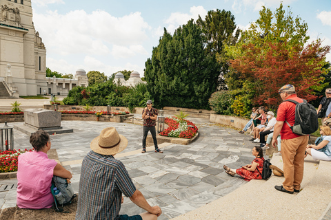 Vienna: Vienna Central Cemetery Guided Walking TourPrivate Tour