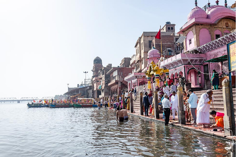 Depuis Agra : Excursion d&#039;une journée à Mathura et Vrindavan en voitureDepuis Agra : Excursion en voiture à Mathura et Vrindavan