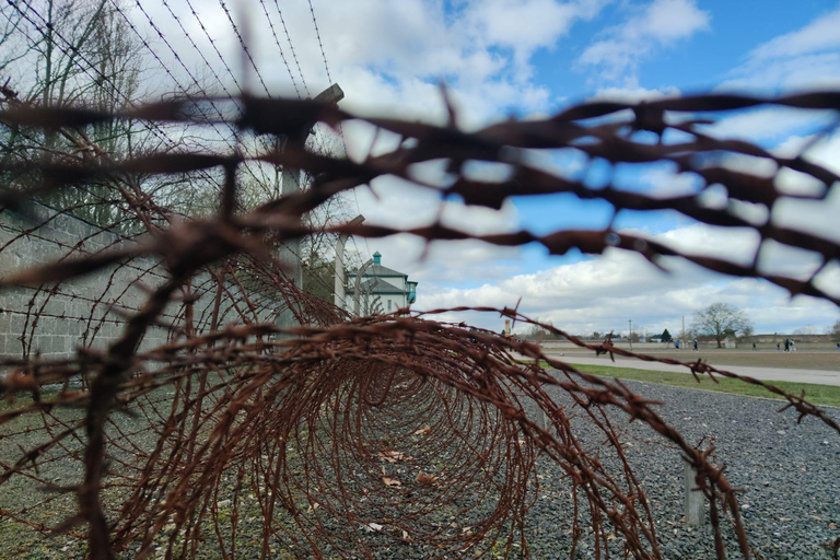 Berlin : visite du camp de concentration de Sachsenhausen et de PotsdamBerlin : mémorial de Sachsenhausen et visite de Potsdam en espagnol