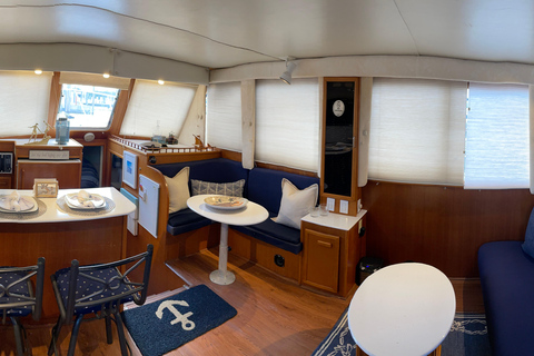 Miami : Dîner-croisière privé pour 2 personnes sur un yacht.