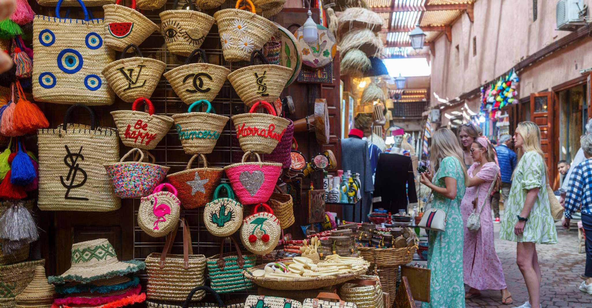 Marrakech: Colorful Medina, Vibrant Souks & Hidden Gems Tour