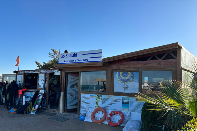 Hurghada: Sporty wodne, łódź bananowa i nurkowanie z rurkąBanan, przejażdżka sofą, nurkowanie z rurką i obserwacja delfinów