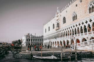 Venedig: Dogenpalast, Seufzerbrücke, Gefängnisse, Correr & Audioguides