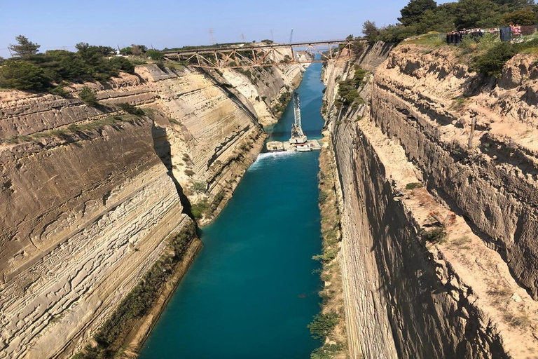 Visite privée de l&#039;ancienne Corinthe au départ d&#039;Athènes et visite audioCorinthe Mercedes MiniVan Vito &amp; visite audio gratuite (7 pers)