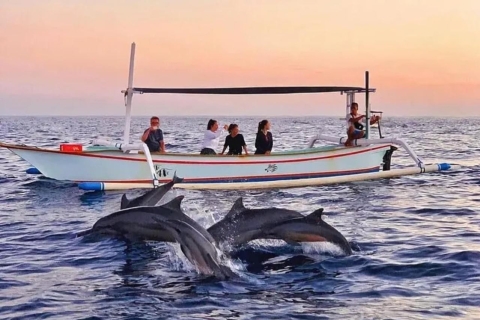 Lovina Dolphin Wacthing Sunrise & Snorkeling Tour (wschód słońca i nurkowanie z rurką)