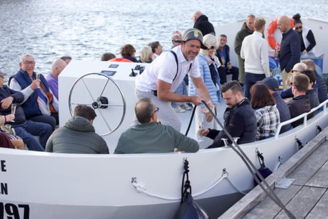 Antwerp: Private Harbor Cruise with Aperitif near the MAS XL Antwerp: Private Harbor Cruise with Aperitif near the MAS