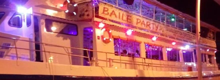 Carthagène : Buffet et soirée festive, cocktails en naviguant dans la baie