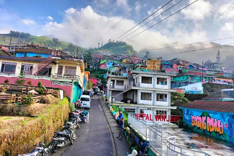 Nepal van Java Village & Elo River Rafting Tour