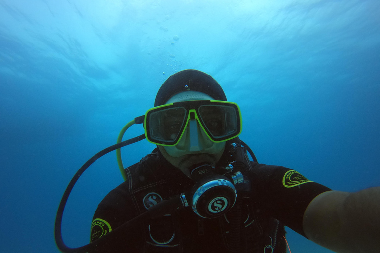 Na północ od Mauritiusa: wycieczka nurkowaWycieczka nurkowa na północy Mauritiusa Pojedyncze nurkowanie