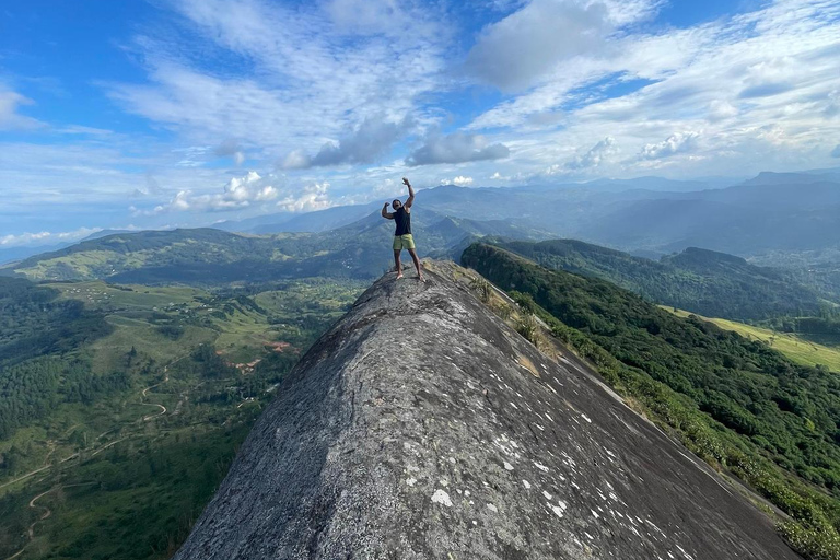 Kandy: Hanthana Lizard’s Back Hike