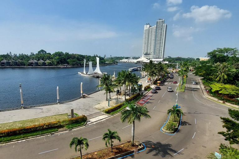 Jakarta: Private Car Charter with Professional Driver by Van