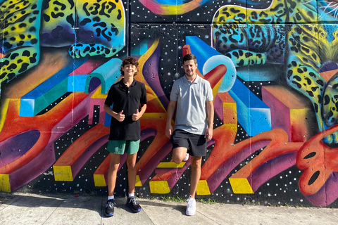 City Tour + Comuna 13 Medellín: Plaza Botero, Metro Cable, Pueblito Paisa. City Tour + Comuna 13 Medellín: Plaza Botero, cable car, Pueblito Paisa.