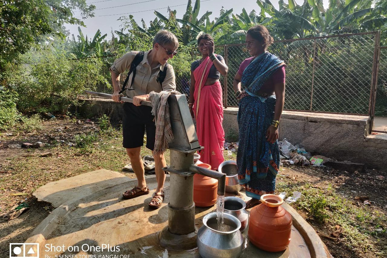 Hampi: Prywatna wycieczka z przewodnikiem przez 2 dni z BangaloreHampi: 2-dniowa prywatna wycieczka z przewodnikiem w samochodzie z Bangalore