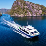 Bergen: Mostraumen fjordhajózás élő idegenvezetővel