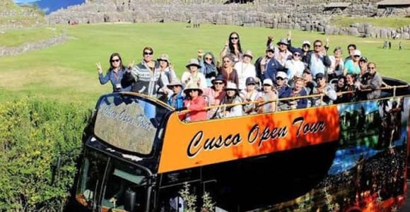 Cusco: Sacsayhuamán and Puka Pukara Guided Bus Tour