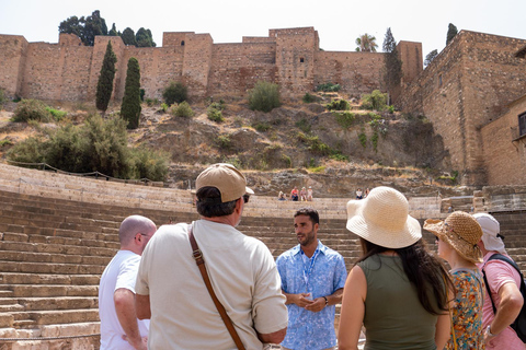 Málaga: Guided Tour and Tasting of Local Products
