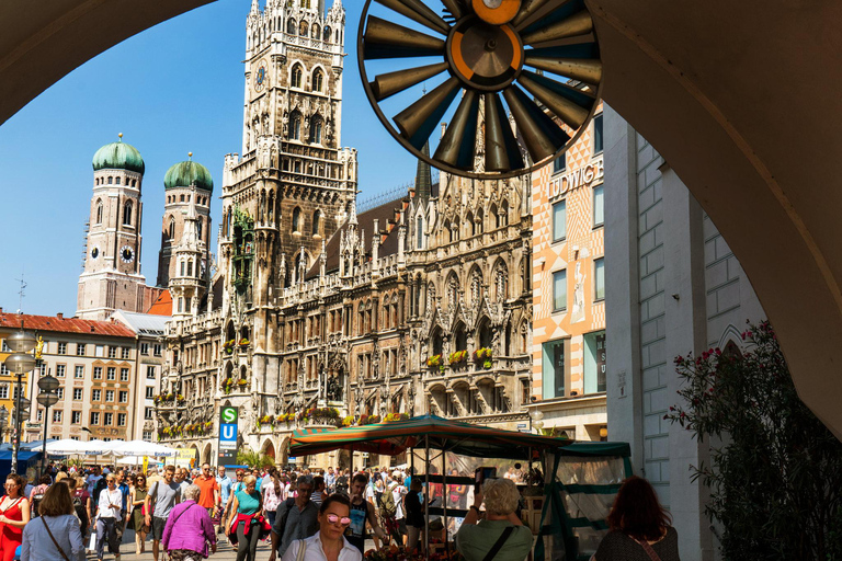 Munich : CityTour-Eisbachwelle Surf - FC Bayern - Marienplatz