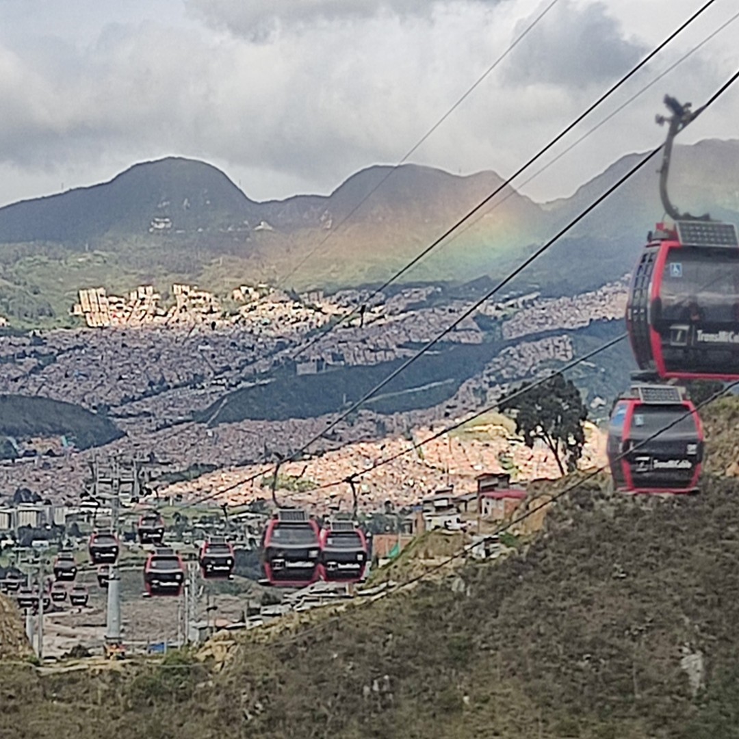 Colagem de mídia