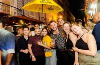 Lissabon: Kneipentour mit Open Bar, Shots und VIP-Club-Eintritt