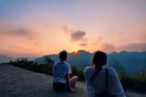 2D1N Ha Giang Loop Motorbike Tour - Camping on The Mountain
