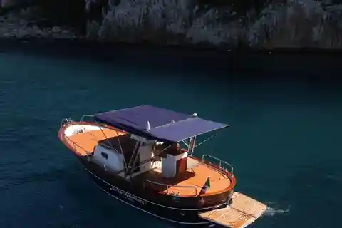 Capri: private Bootstour mit Besuch der Grotten