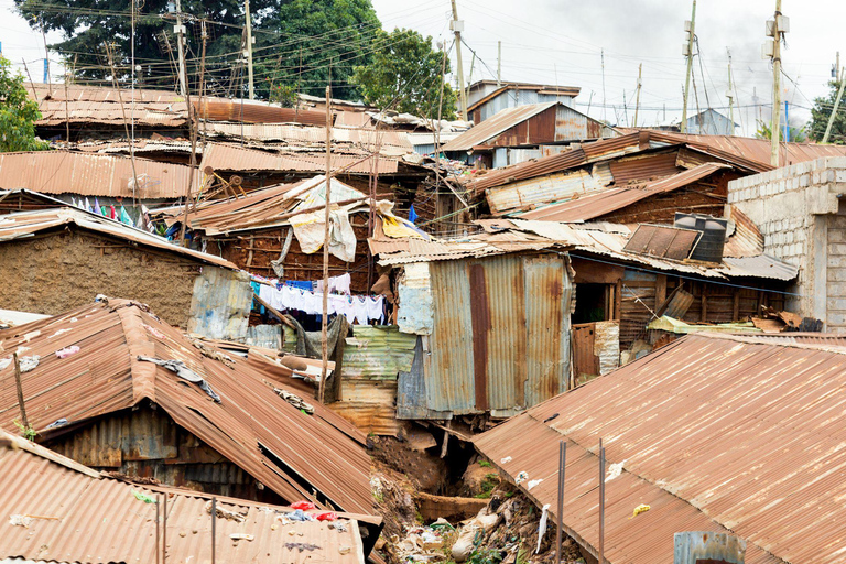 Nairóbi: Tour guiado pela favela de Kibera com visita ao mercado de Toi