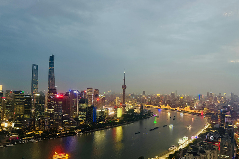 Shanghai Sunset Walk: Historic Bund to Cyberpunk Skyline Private VIP Tour (English & French)