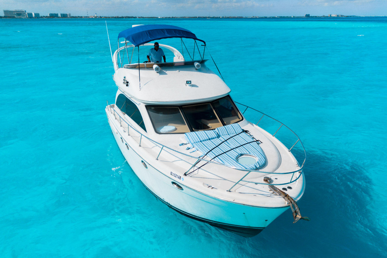 Cancun: Private Yacht Tour to Isla Mujeres with Snorkeling 4 hour - Trip