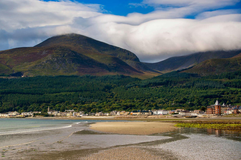 Belfast: St Patrick, Mourne Mountains & Coast Tour