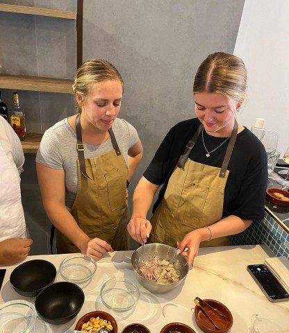 Visit Palma Mallorcan Cooking Class With meals+drinks 7 dishes in Palma Nova, Mallorca
