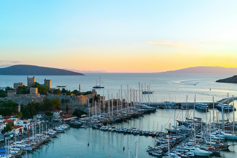 Bodrum: Orak Island Boat Tour with Lunch and Swim Stops