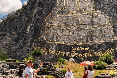 Pattaya: Guided Shared Small Group City Tour