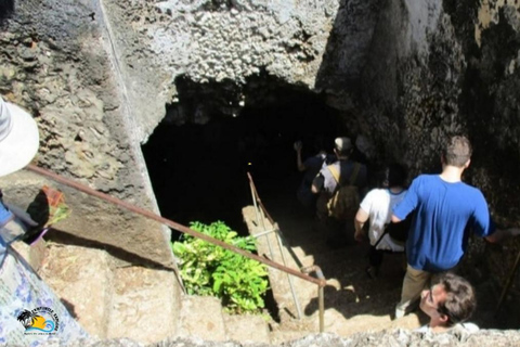 Zanzíbar: Visita a las Cámaras de Esclavos de Mangapwani y a la Cueva de Coral