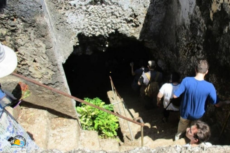 Zanzíbar: Visita a las Cámaras de Esclavos de Mangapwani y a la Cueva de Coral