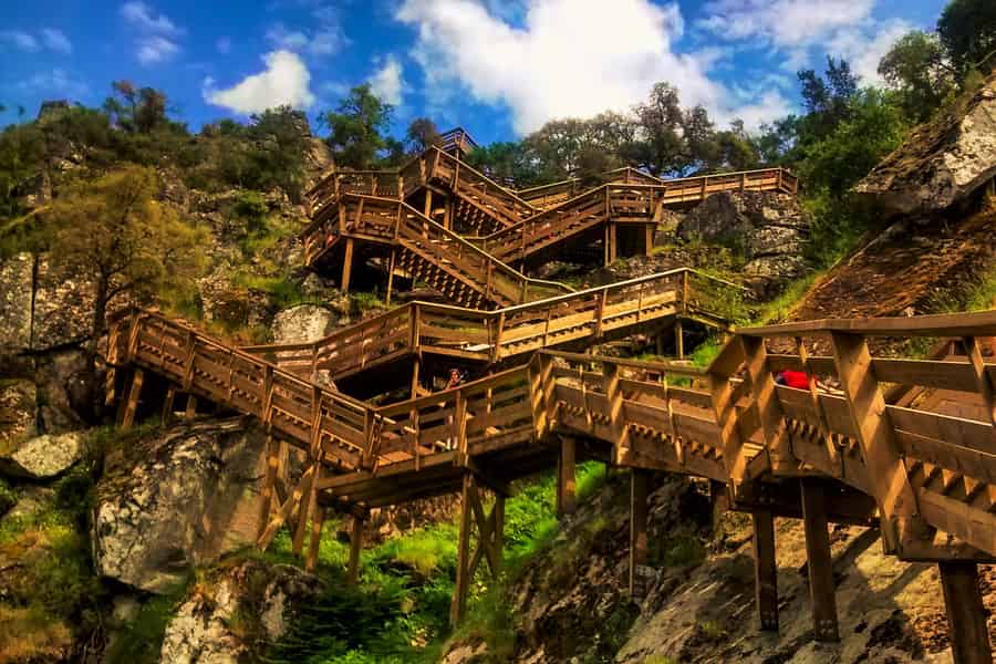 Von Porto: Aveiro, Paiva-Stege und Hängebrücke Tour. Foto: GetYourGuide