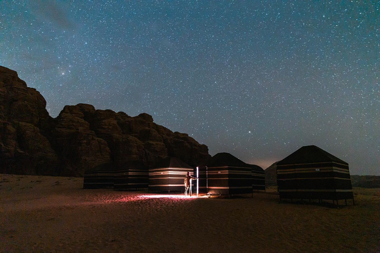 Wadi Rum: Bedouin Family Visit, Desert Safari & Dinner