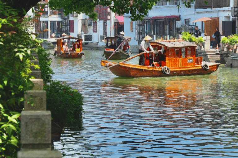 From Shanghai: Zhujiajiao Water Town Tour with Hotel Pickup