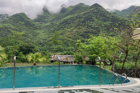 Von Hanoi aus: 4-tägige Ha Giang Loop Car Tour plus Videoschnitt