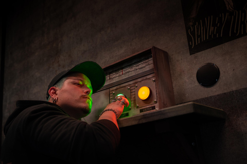 Madrid: Prison Island Giant Indoor Escape Game Entry Ticket Escape game new generation in Madrid with 1h Prison Island
