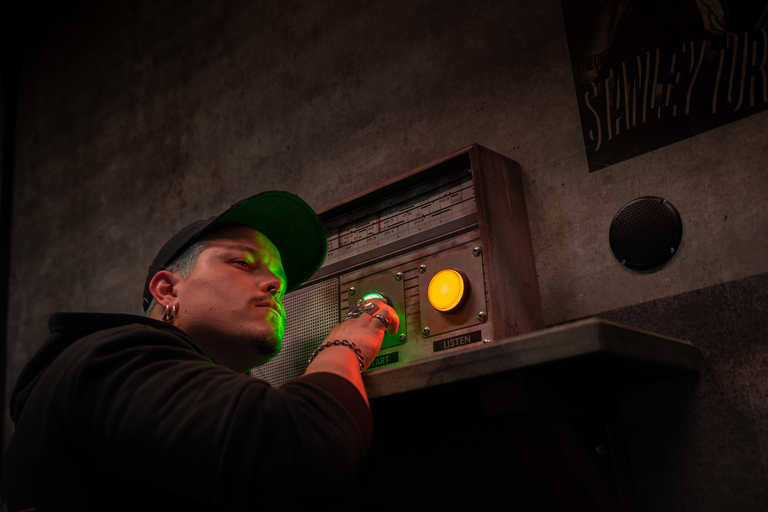 Madrid: Prison Island Giant Indoor Escape Game Entry Ticket Escape game new generation in Madrid with 1h Prison Island